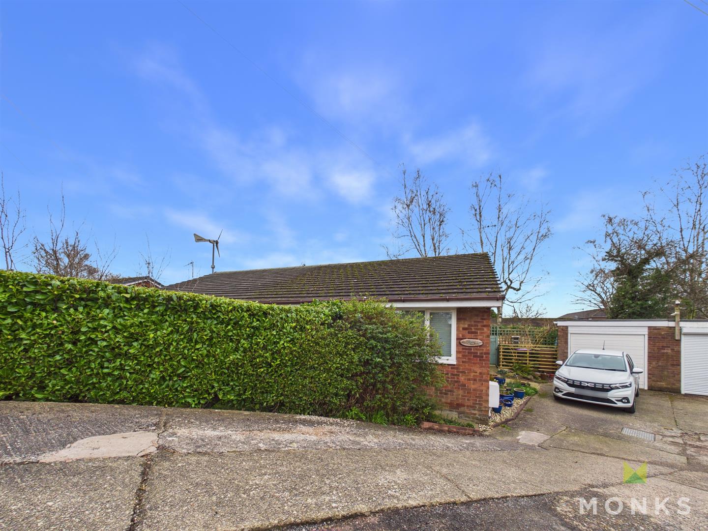 18 Meadow Close, Oswestry, SY11 2EB For Sale